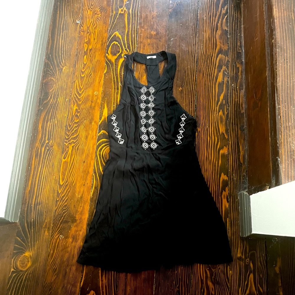 Size 6 Black Midi dress